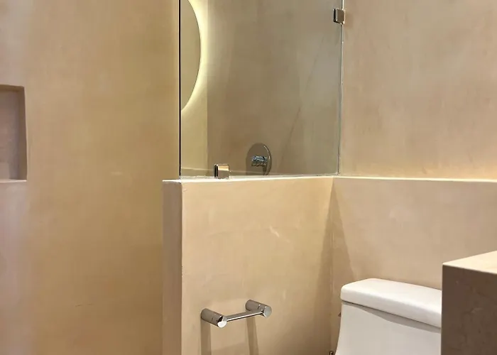 Peregrina Lux 4*