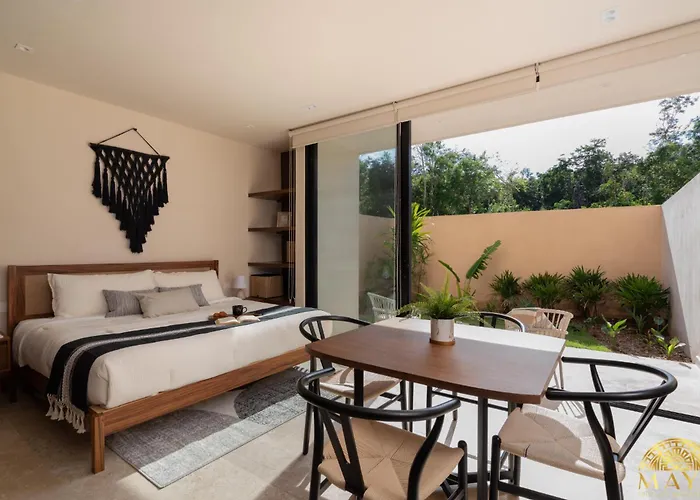 Aparthotel Peregrina Lux